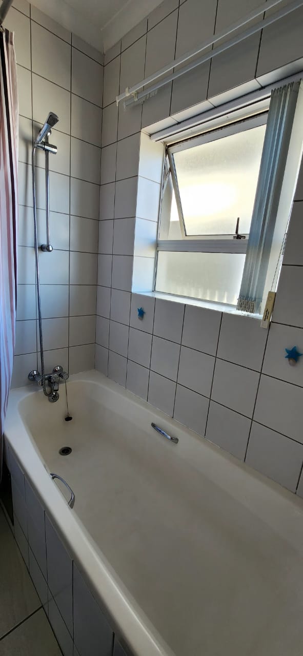 To Let 2 Bedroom Property for Rent in Hartenbos Central Western Cape
